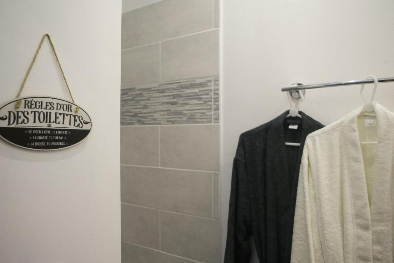 Suite Jacuzzi Privatif Plage Des Catalans Marseille Exteriör bild